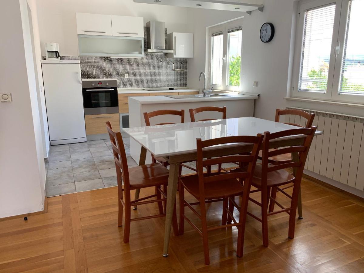 Apartment Skorin Primosten Bagian luar foto